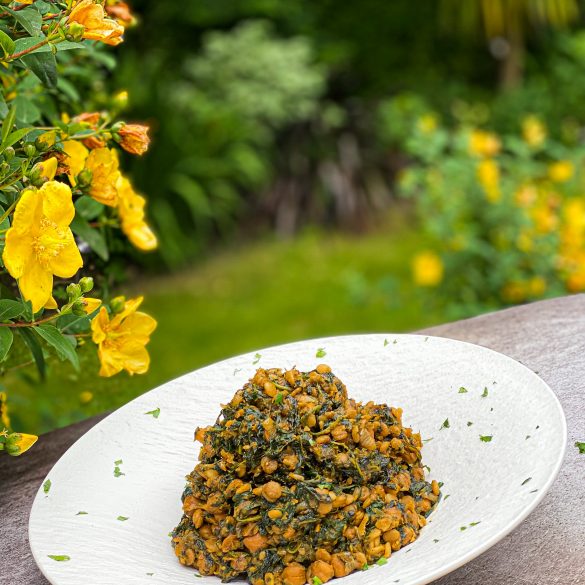 Masala Spinach, Chickpeas and Gungo Split Peas