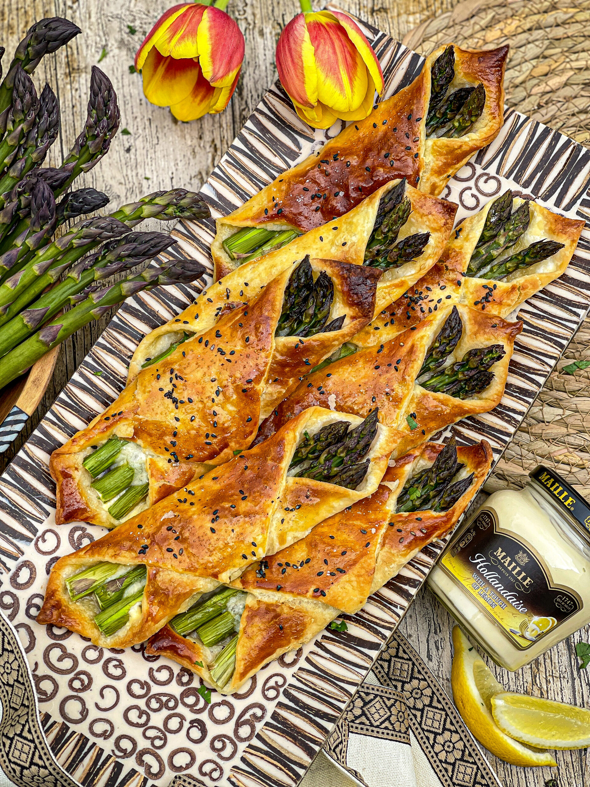 Puff Pastry Bundles With #MailleHollandaiseSauce, Parma Ham & Asparagus